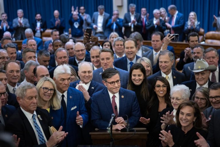 GOP House Members Yell “Shut Up” & Shout Down Black Reporter