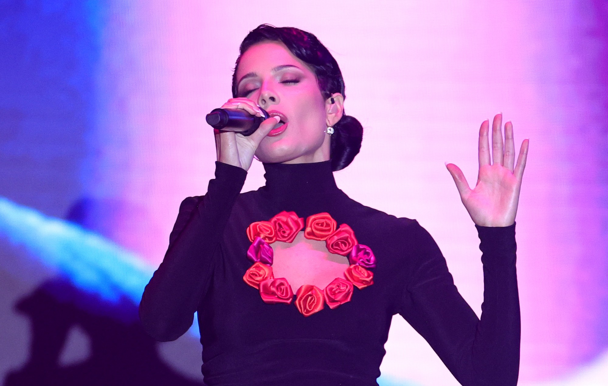Halsey quietly drops out of ‘The Nightmare Before Christmas’ concerts