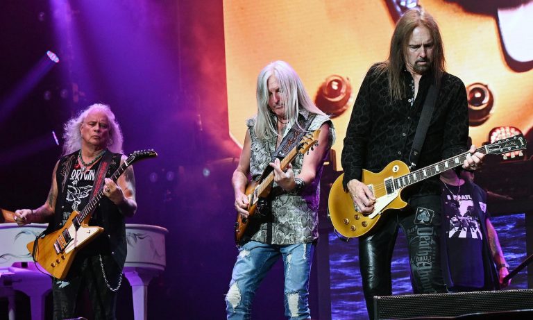 Lynyrd Skynyrd And ZZ Top Announce New Leg Of ‘The Sharp Dressed Simple Man’ Tour