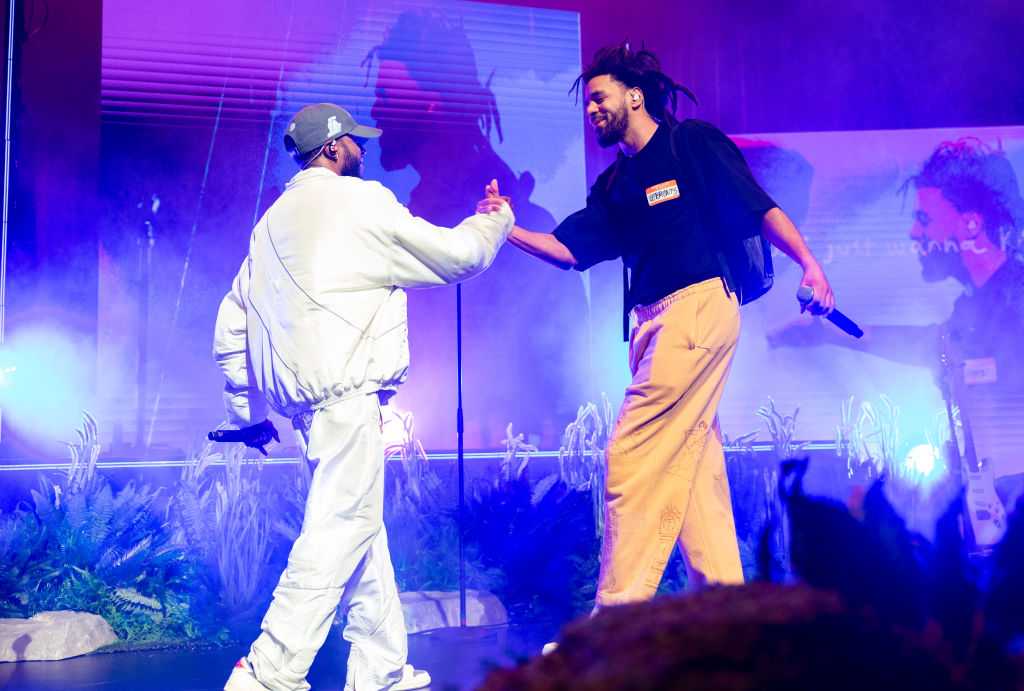 Heat For Free: J. Cole Reveals That He Doesn’t Charge For Features, Says “It’s Just A Bar Bro”