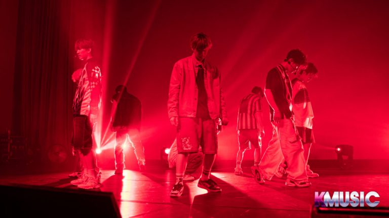 [K-Exclusive]: xikers Light Up Chicago with TRICKY HOUSE: First Encounter Tour