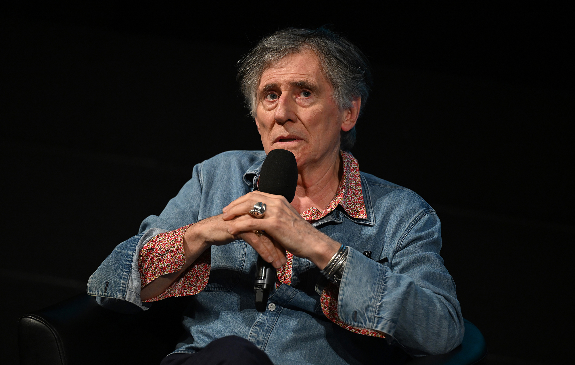 Gabriel Byrne says ‘The Irishman’ de-aging “didn’t quite work” but AI tech “will get better”