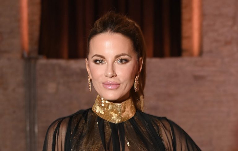 Fans think Kate Beckinsale dressed up as ‘Titanic’ necklace for Leonardo DiCaprio’s birthday