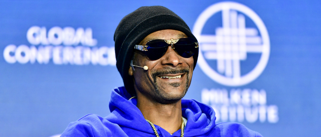 Forget Gin And Juice: Snoop Dogg Is Here To Save Your Boring Thanksgiving Mashed Potatoes With Hennessy