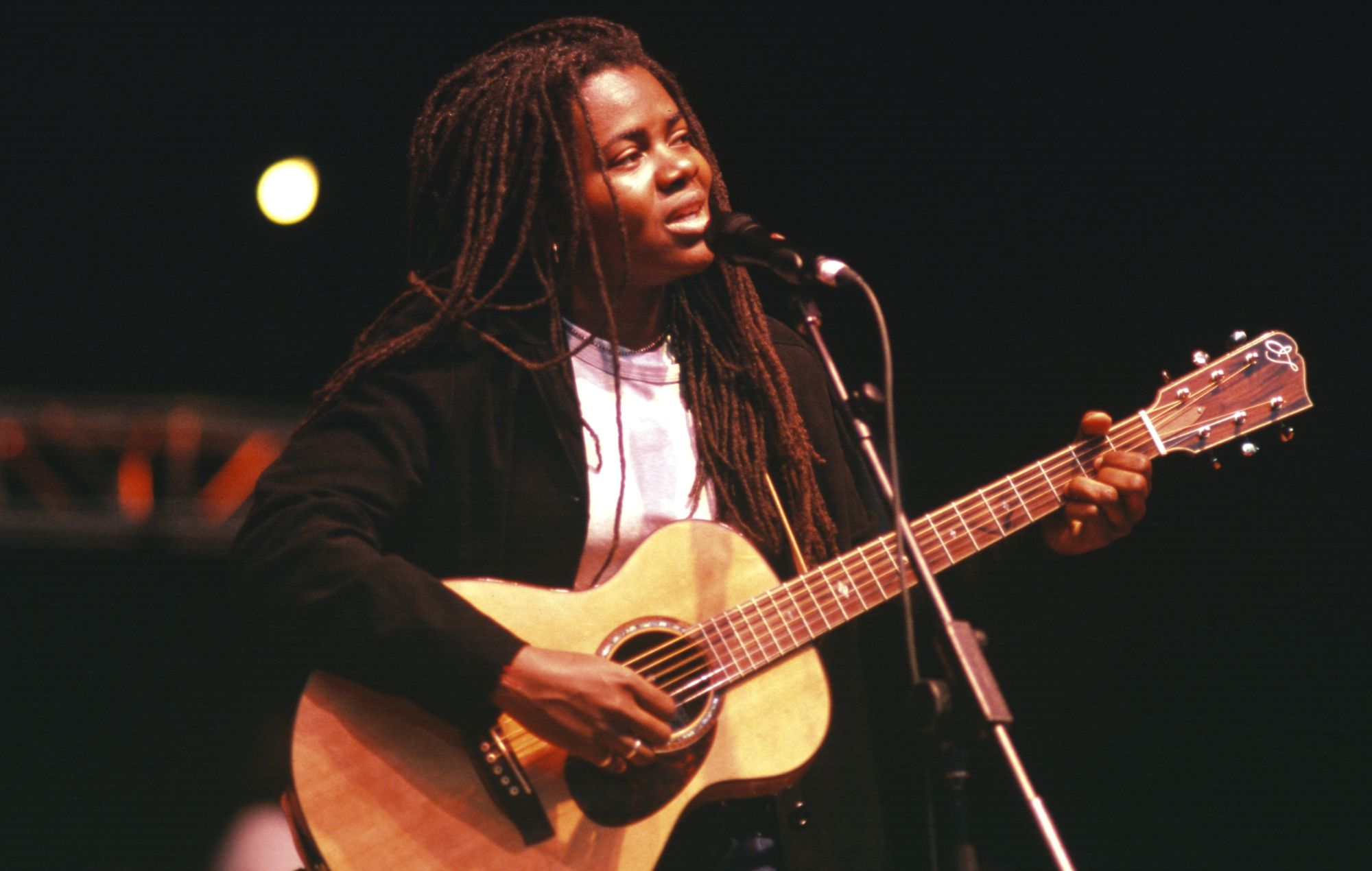 Tracy Chapman makes country music history