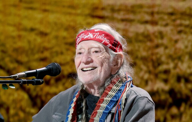 Watch Willie Nelson perform “I Never Cared for You” on ‘Colbert’