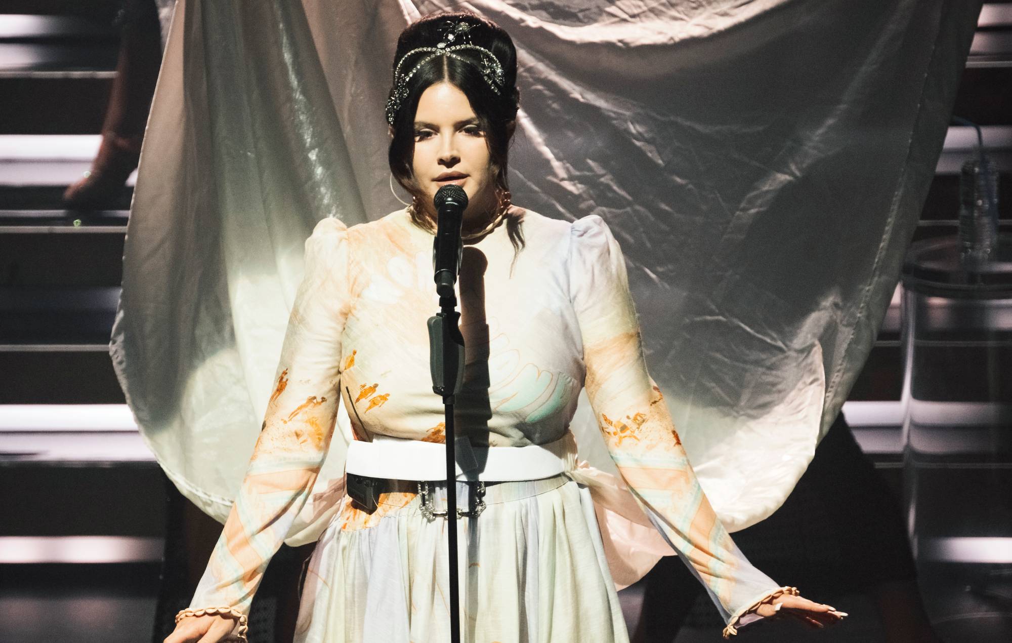 Watch Lana Del Rey cover ‘Unchained Melody’ for ‘Christmas At Graceland’