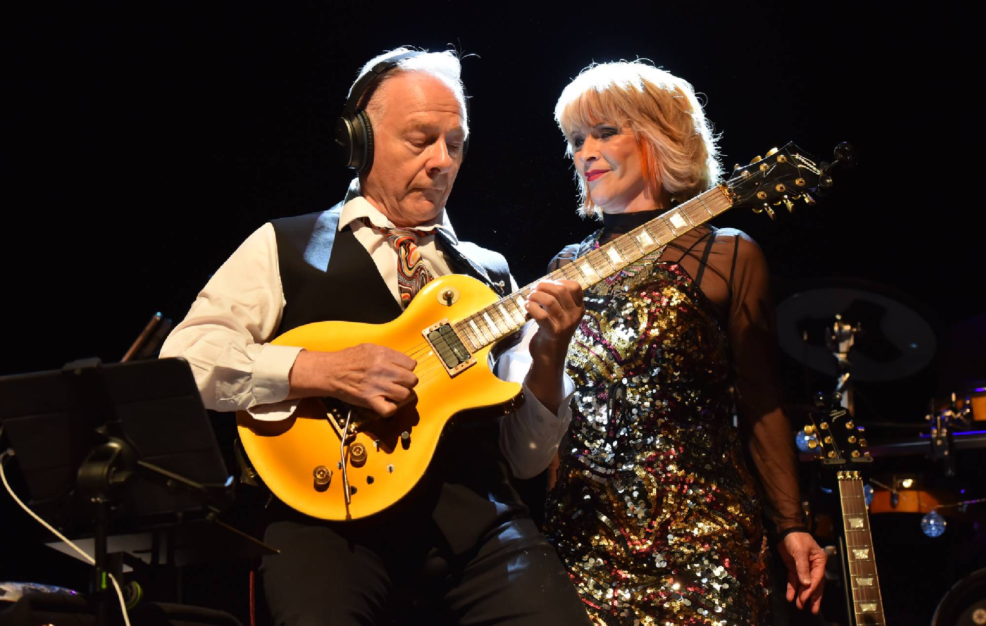 Watch Robert Fripp and Toyah Willcox cover Bon Jovi’s ‘You Give Love A Bad Name’ in new Sunday Lunch video