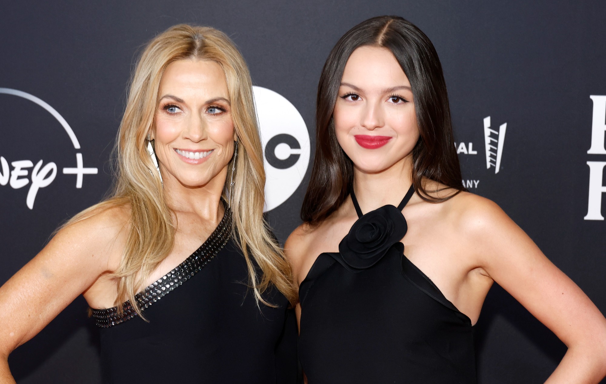 Sheryl Crow reveals the life advice she shared with Olivia Rodrigo