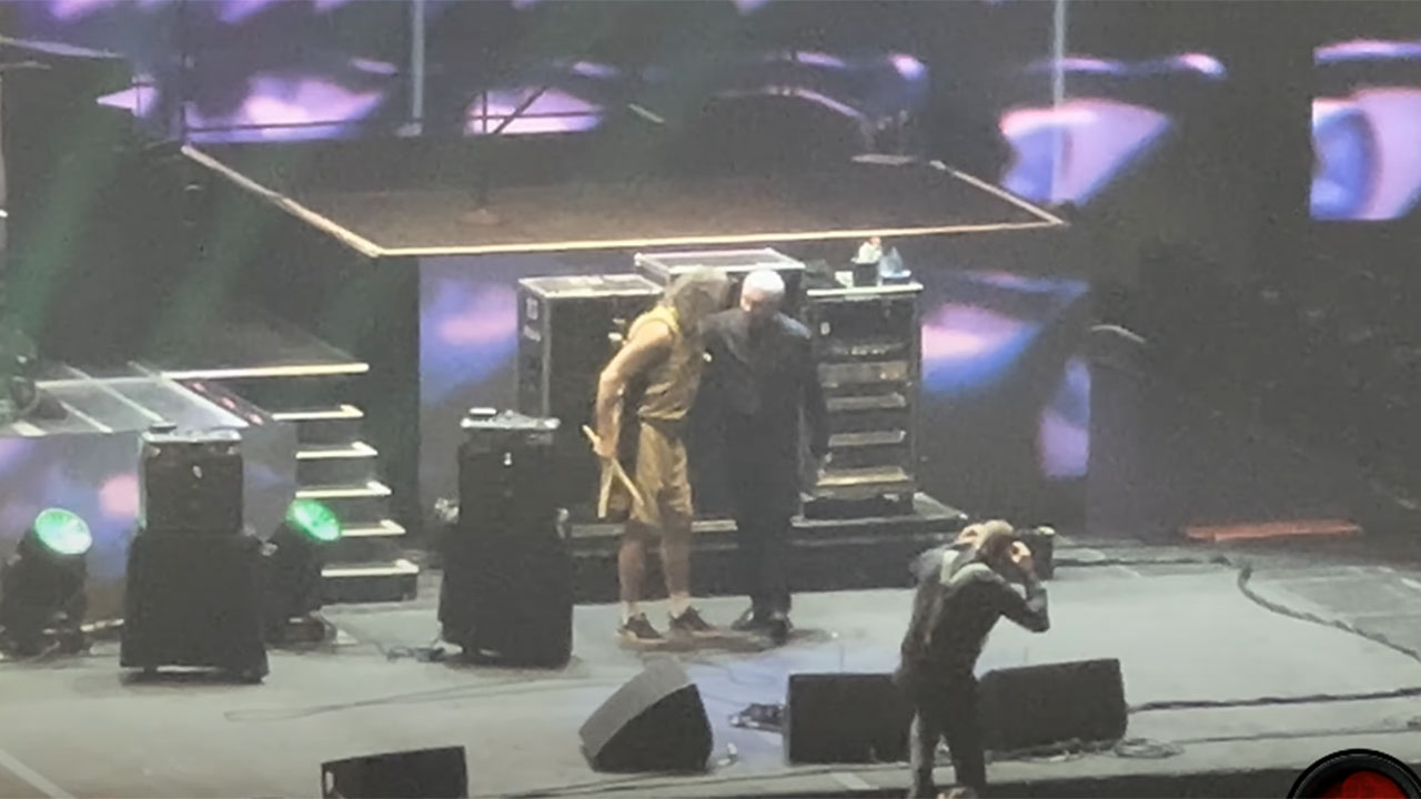 Watch Alex Lifeson join Tool on stage in Toronto