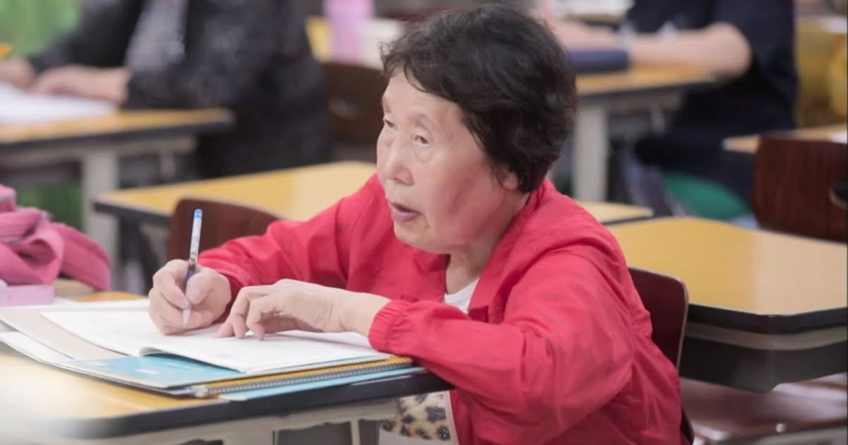 Meet The 82-Year-Old Korean Grandmother Who Took The CSAT This Year With A Purpose