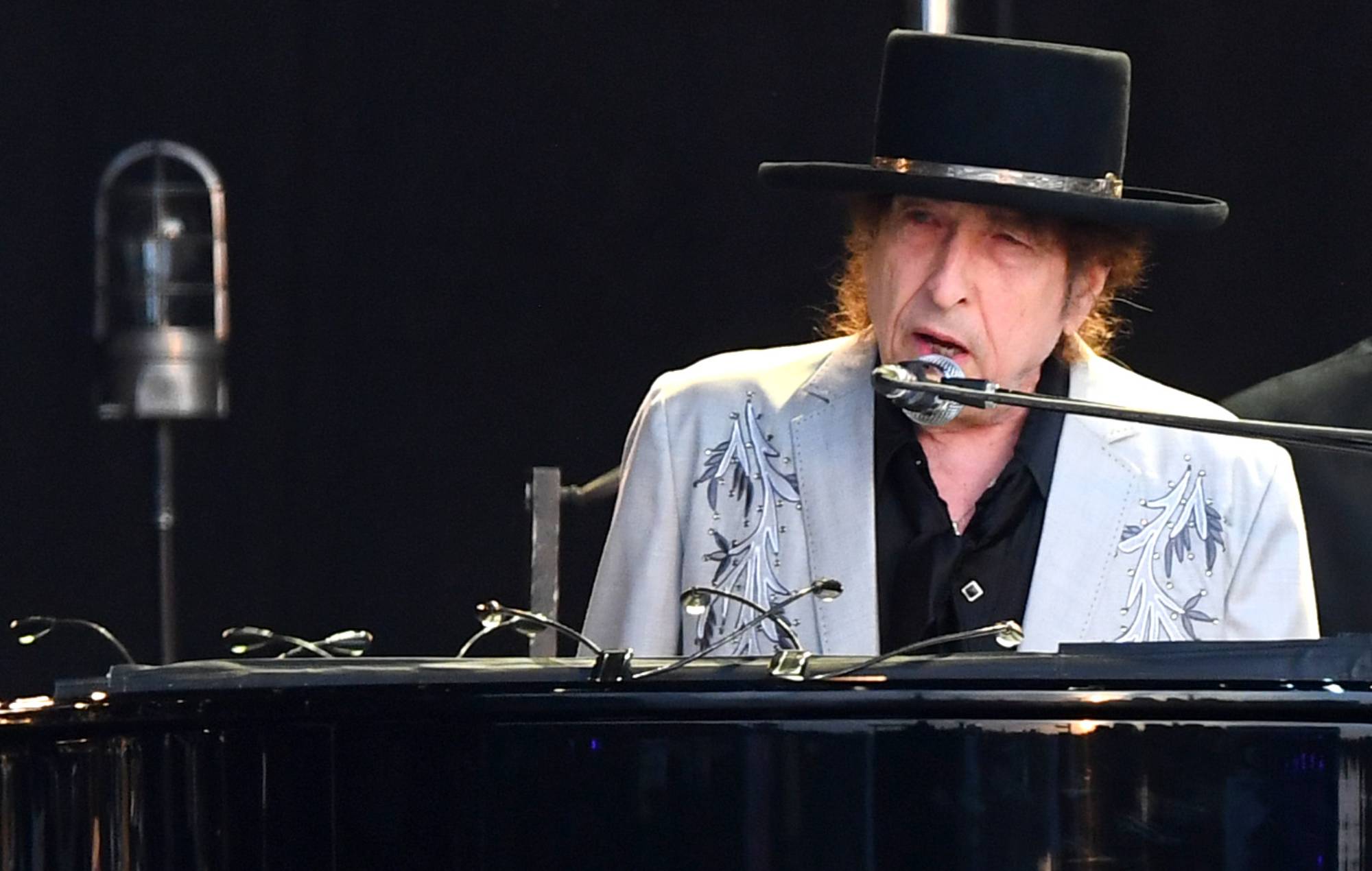 Bob Dylan sends fans on treasure hunt by secretly releasing CD of 1973 studio outtakes in record stores across Europe