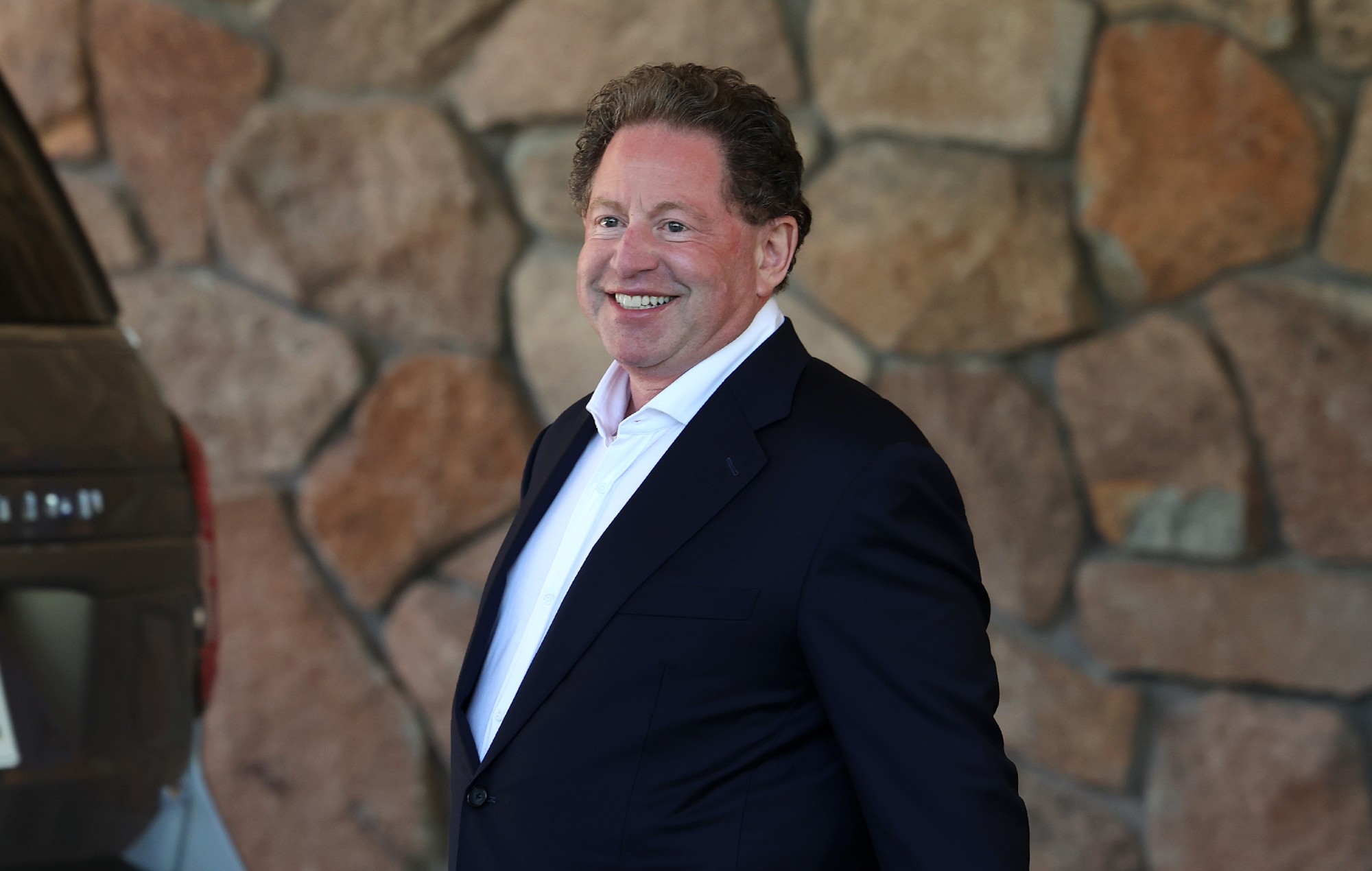 Activision Blizzard boss Bobby Kotick to step down next week