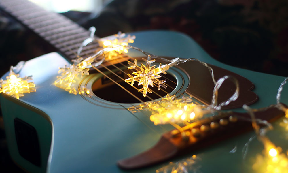 25 Best Country Christmas Songs: Essentials For Your Holiday Playlist