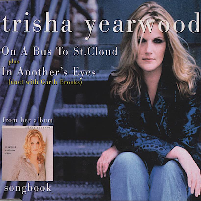 ‘On A Bus To St. Cloud’: Trisha Yearwood’s Fans Meet Gretchen Peters