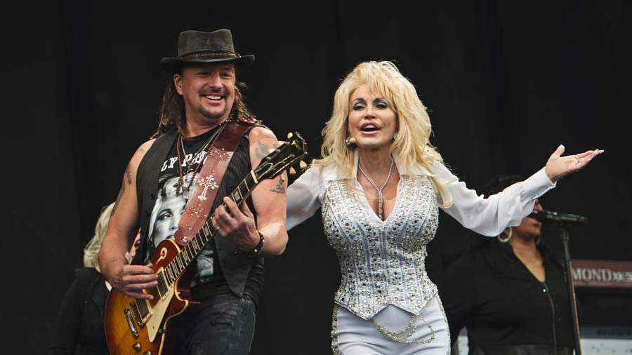 Richie Sambora on Dolly Parton: “If you’re not a fan, then you don’t understand music very much”