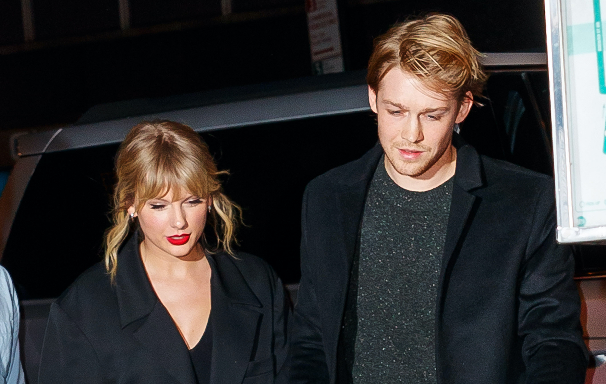 Taylor Swift’s publicist hits back at “fabricated lies” that she secretly married Joe Alwyn