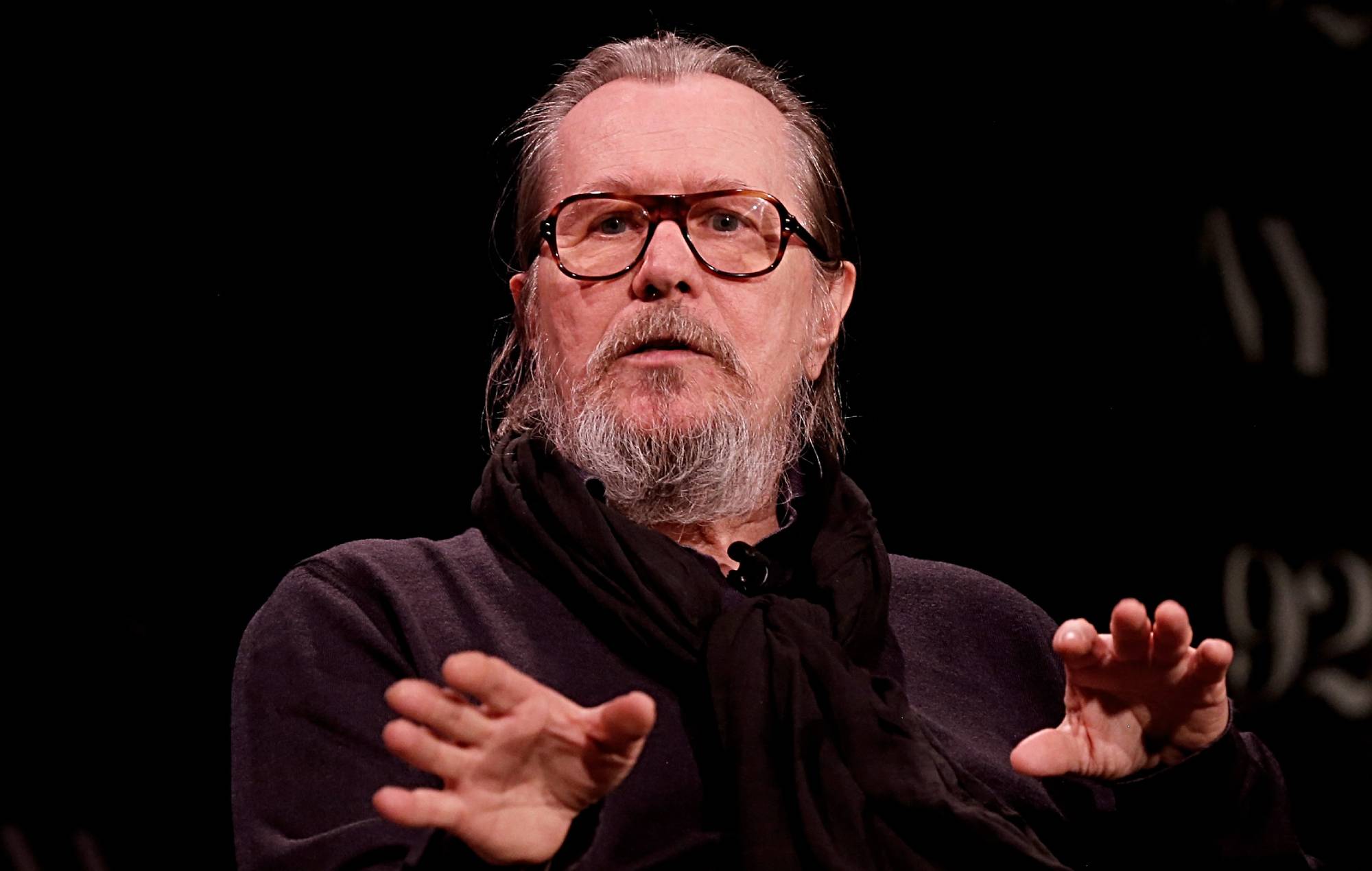 Gary Oldman thinks he was “mediocre” in the Harry Potter films