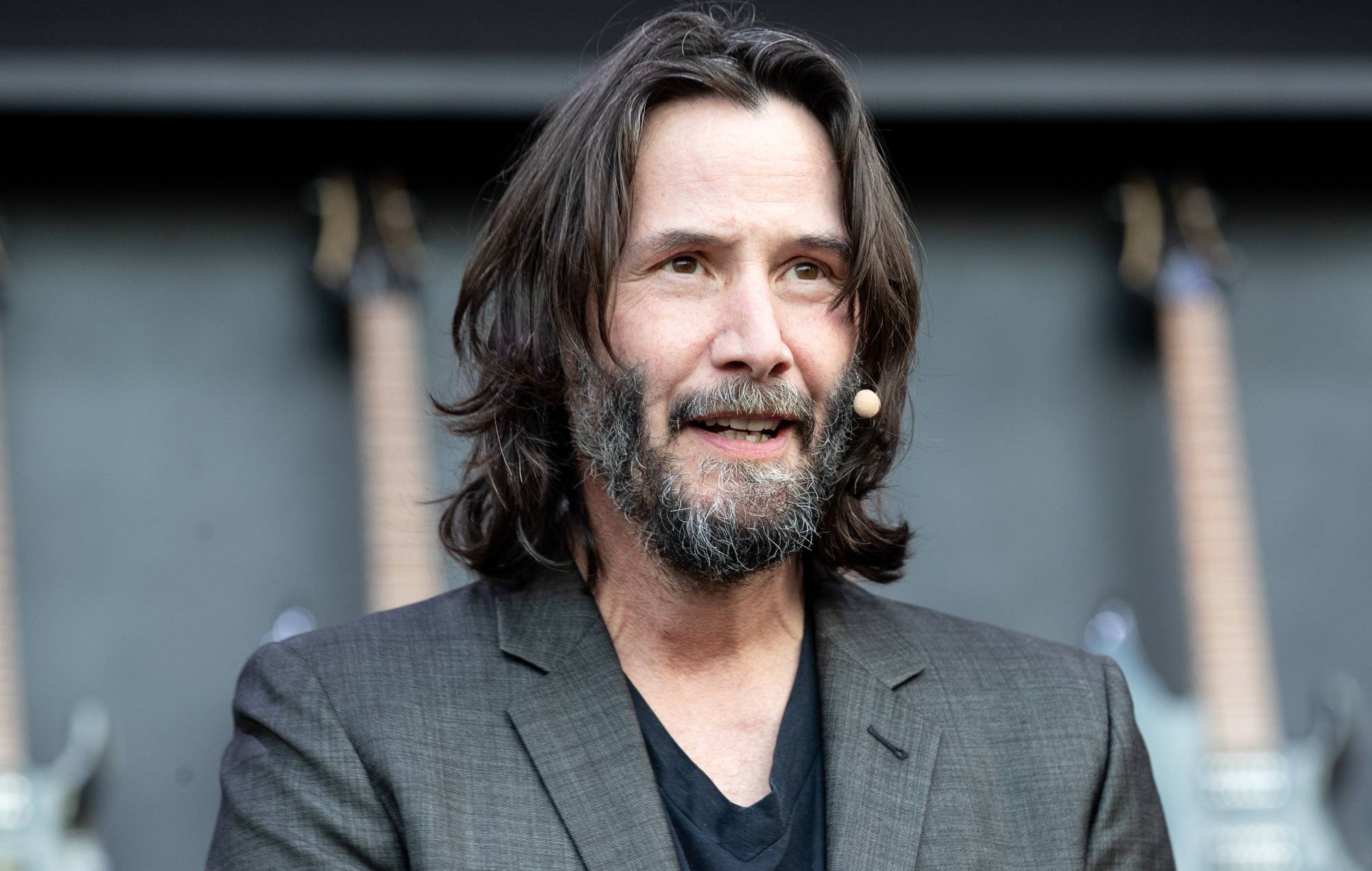 Keanu Reeves’ Hollywood mansion burgled by men in ski masks