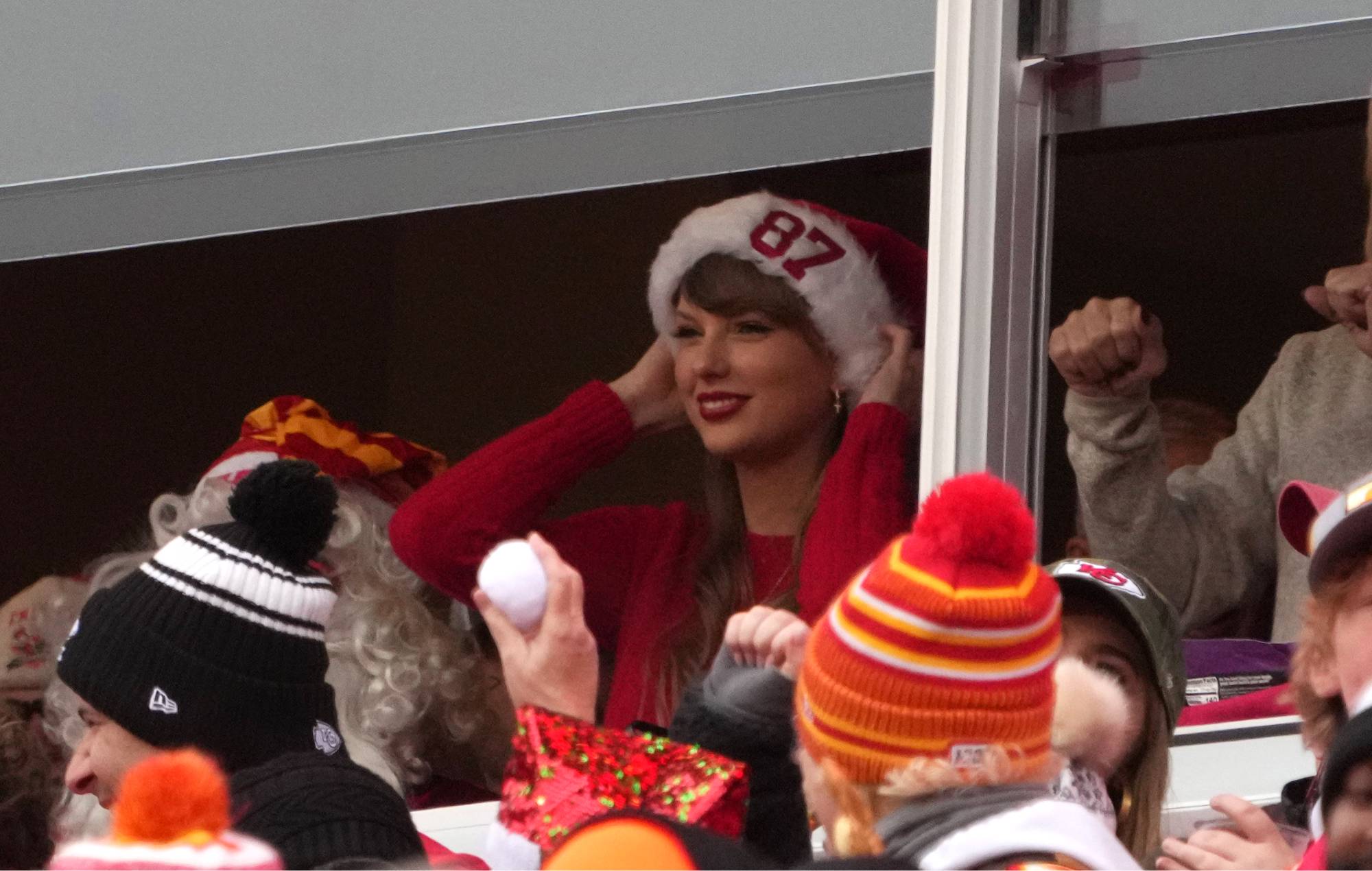 ESPN host defends Taylor Swift after being called a “distraction” to Kansas City Chiefs