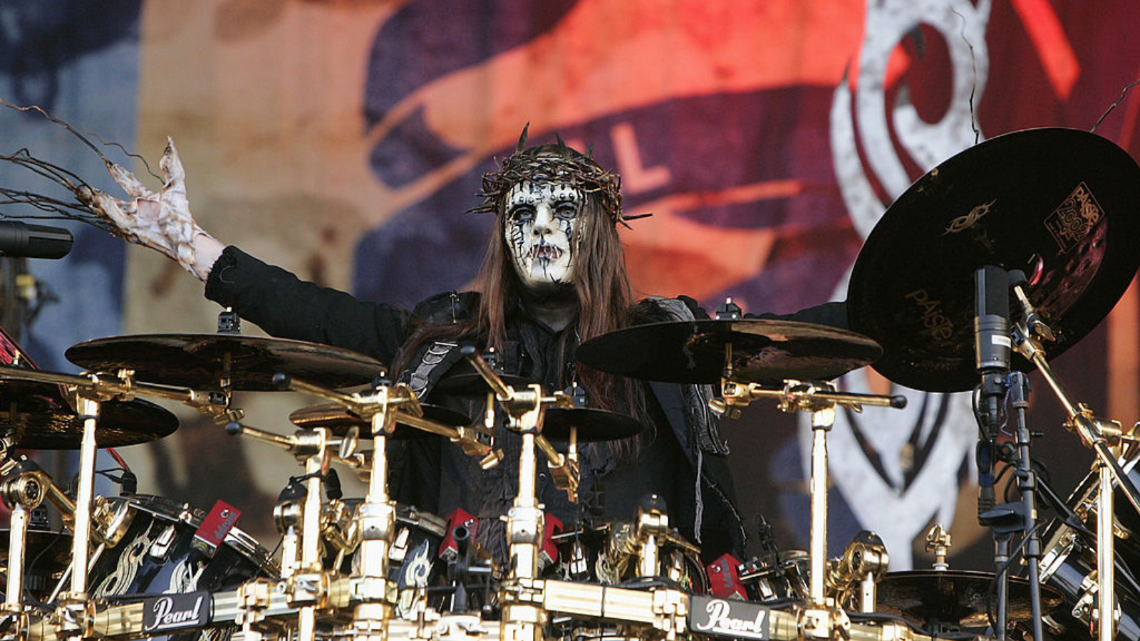 Lawsuit accuses Slipknot of using Joey Jordison’s death for profit