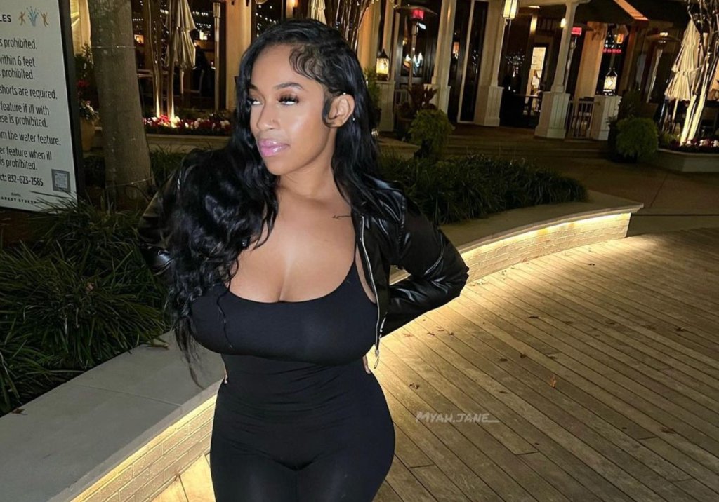 Baes & Baddies: Myah Jane & Her Bubbly Personality Will Have You Hooked At First Sight