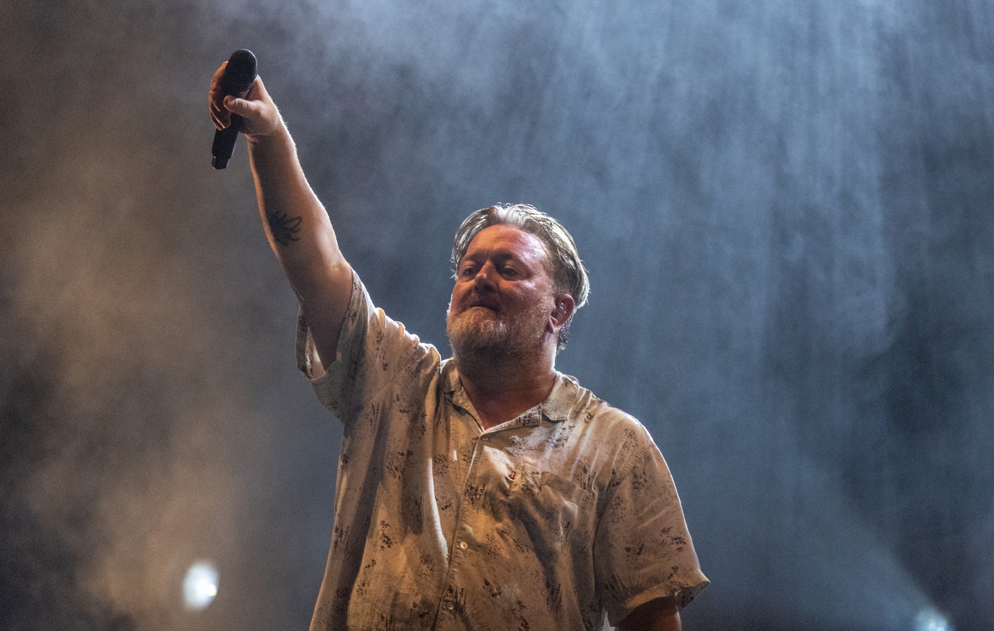 Elbow share boisterous new single ‘Lover’s Leap’ and announce new album ‘AUDIO VERTIGO’