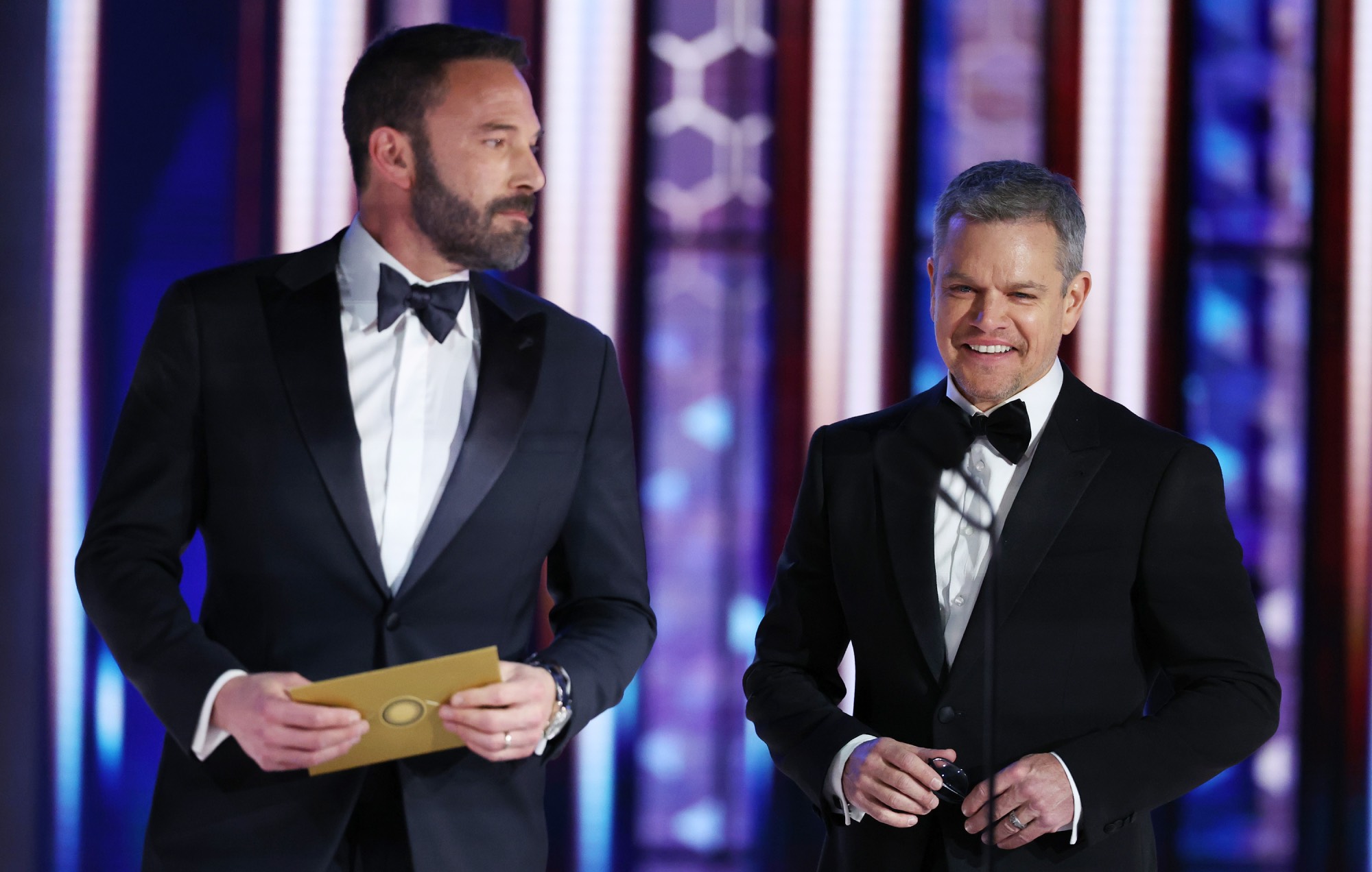 Ben Affleck surprises Matt Damon at the Golden Globes and he’s delighted