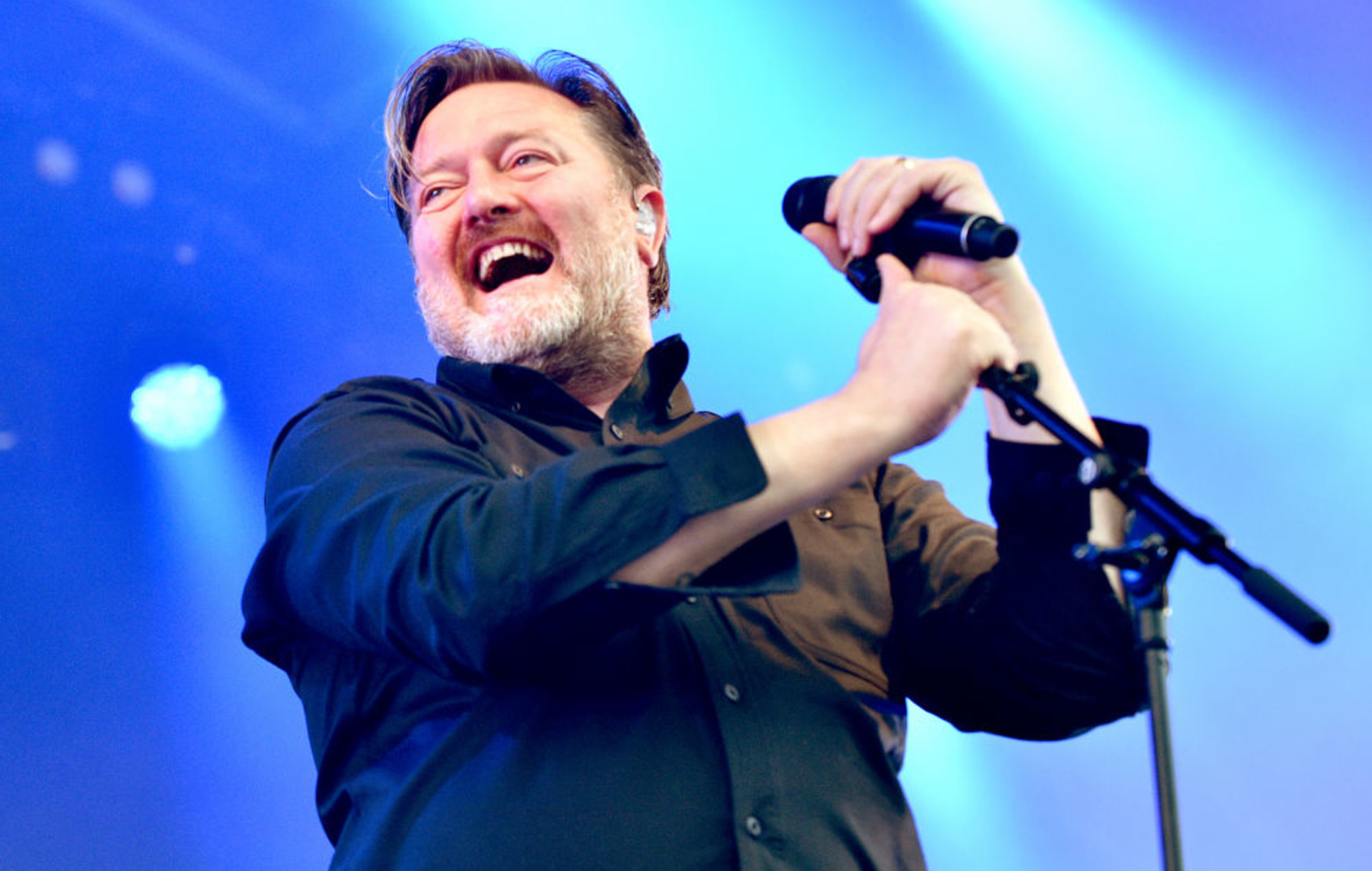 Watch Elbow play new song ‘Lovers’ Leap’ on Graham Norton