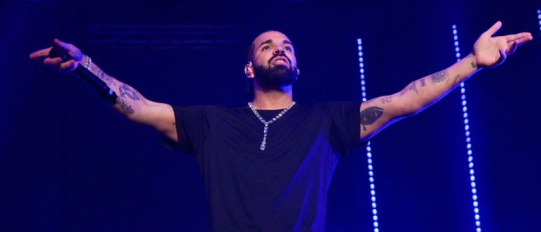 Drake Ended His 2023 By Showing Off An Enviable And On-Brand Gift Snoop Dogg Gave Him