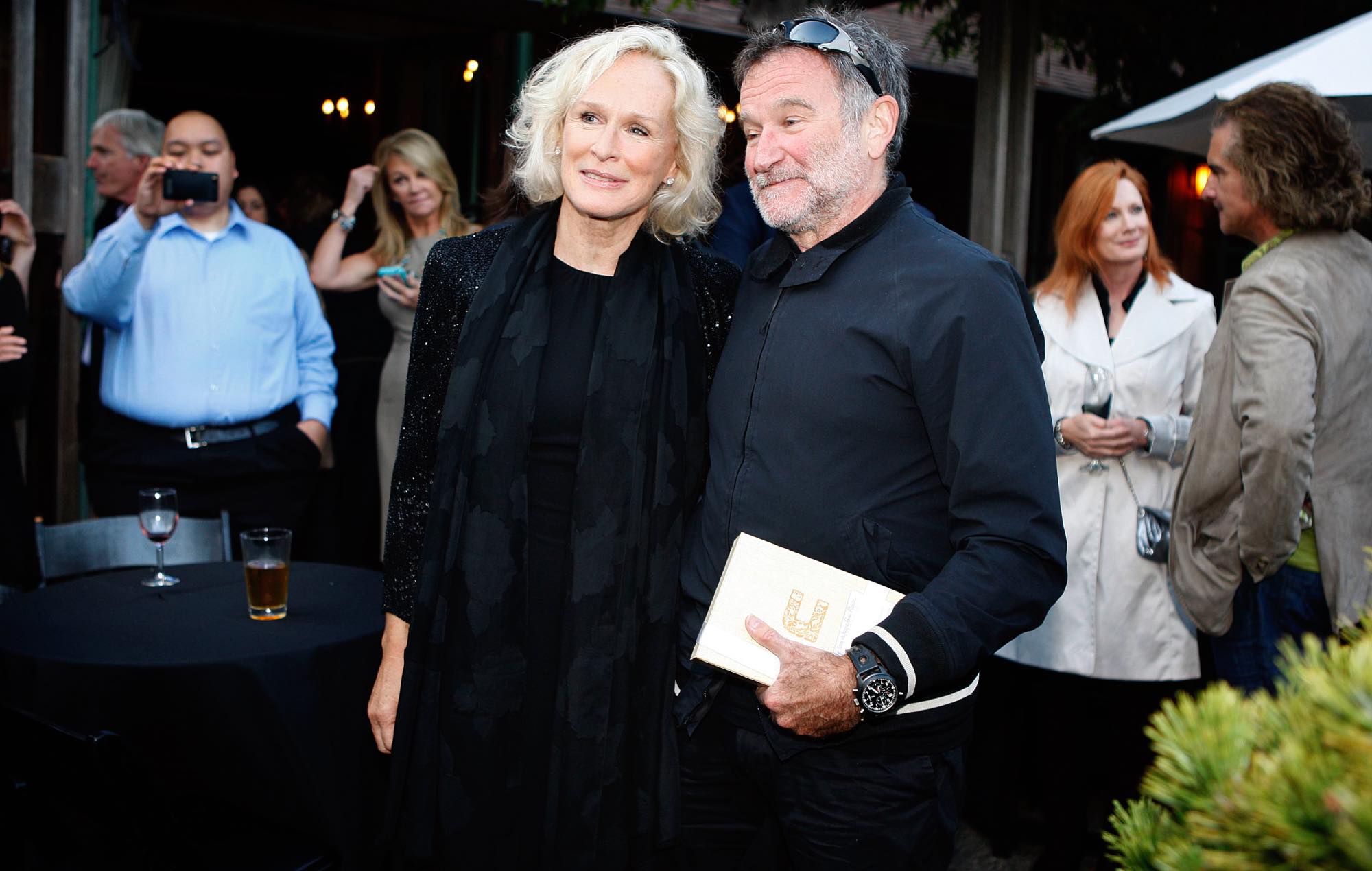 Robin Williams “would still be alive” if friend Christopher Reeve hadn’t died says Glenn Close