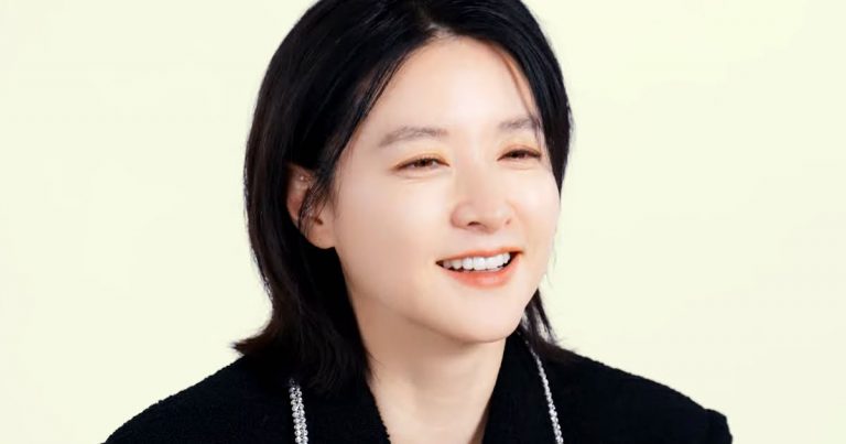Actress Lee Young Ae Names The 3 K-Pop Groups She And Her Daughter Are Big Fans Of