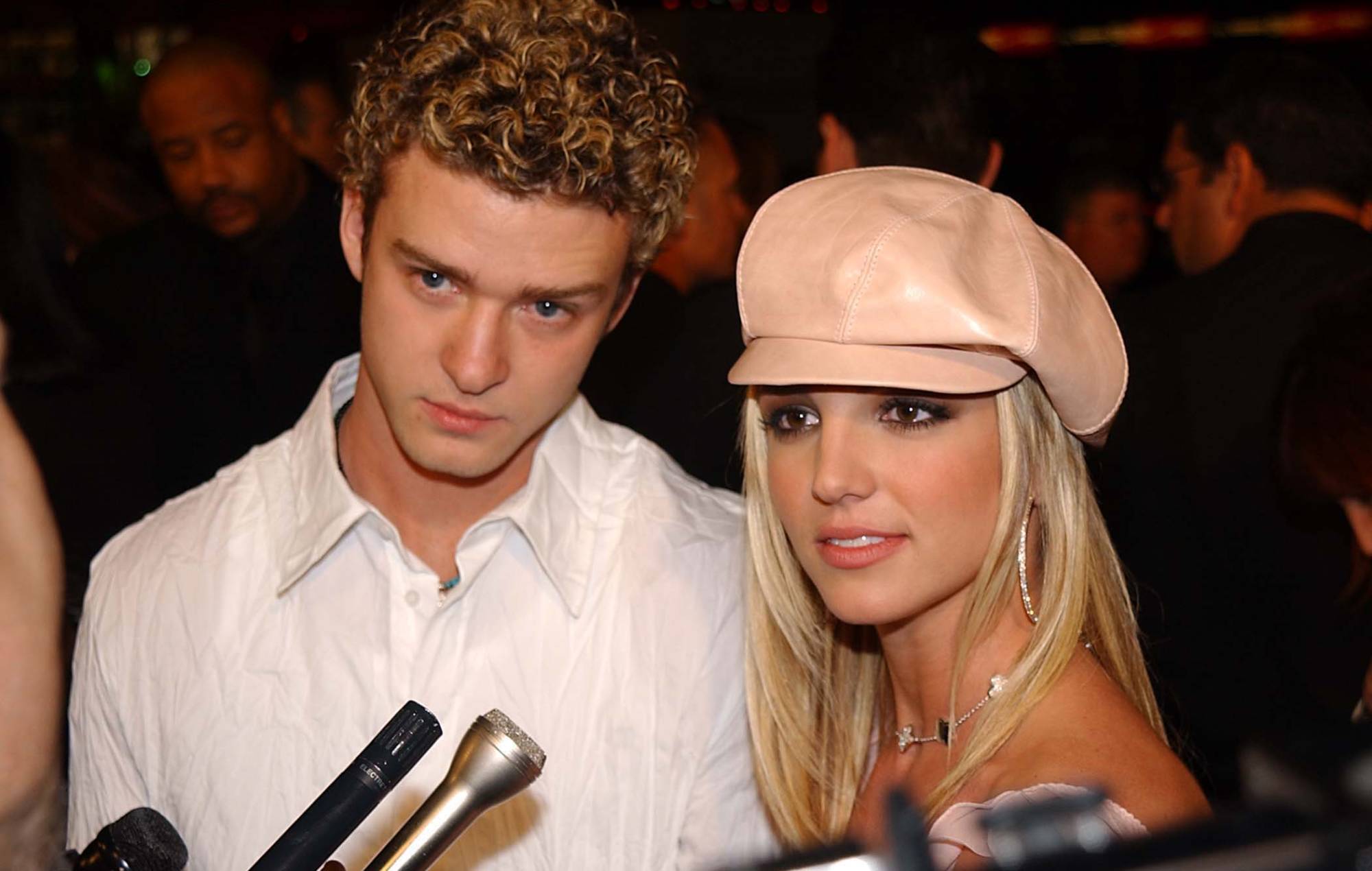 Britney Spears fans hit back at Justin Timberlake by getting her song ‘Selfish’ into the charts