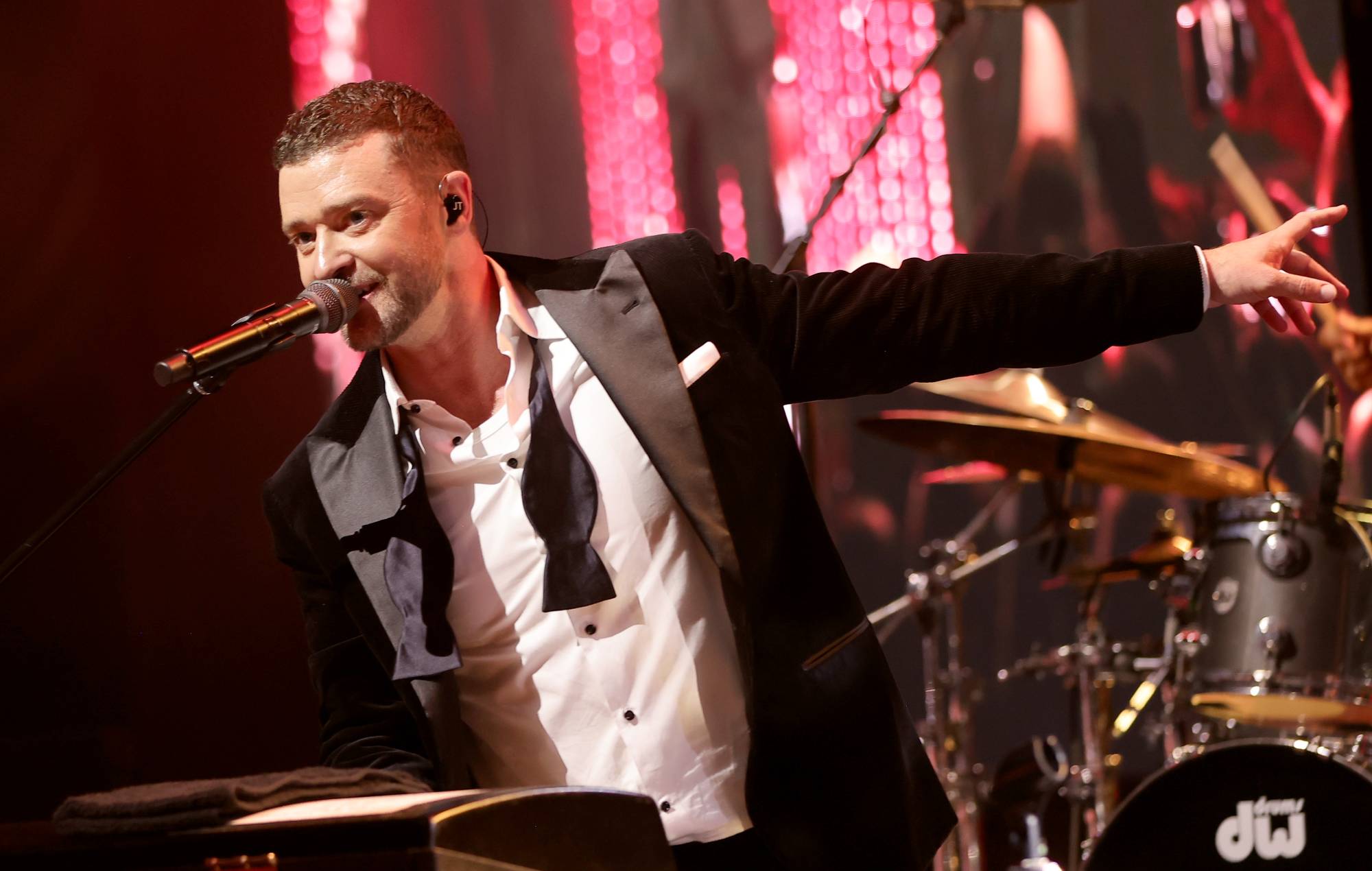 Justin Timberlake announces new album and shares romantic comeback single ‘Selfish’