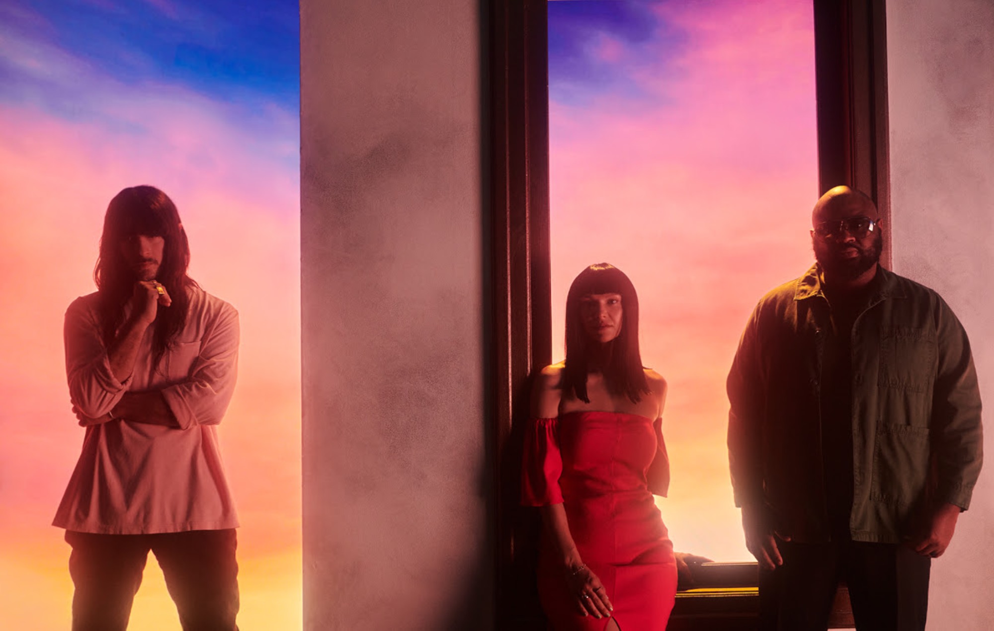 Khruangbin share blissful single ‘A Love International’ and announce new album ‘A La Sala’