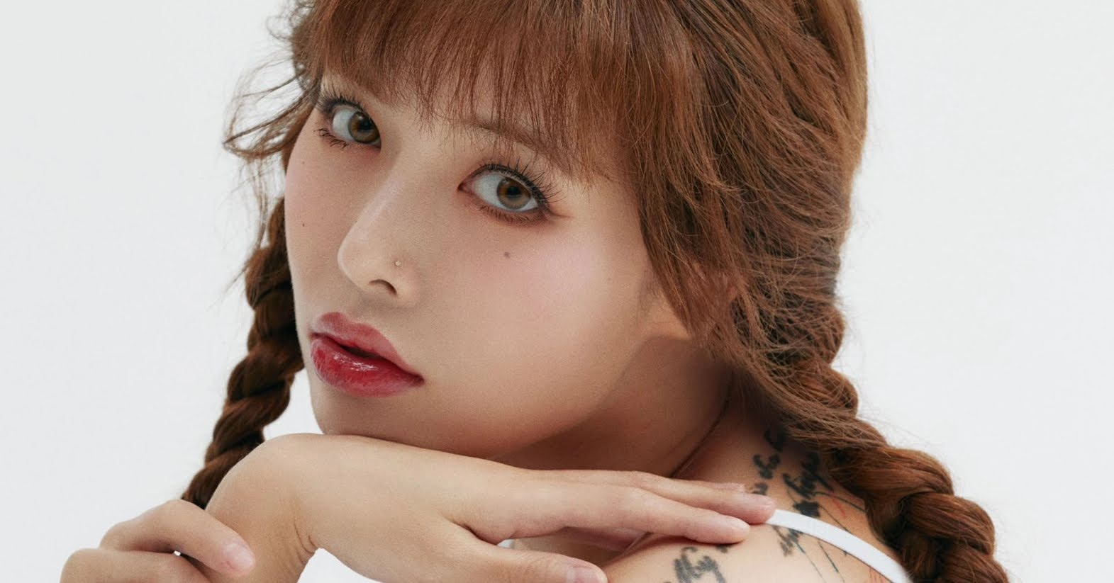 HyunA Continues To Lose Followers After Revealing Relationship With Yong Jun Hyung