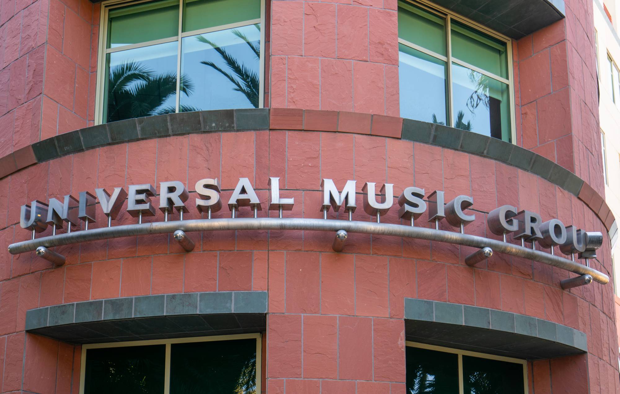 Univeral Music Group confirms future job cuts