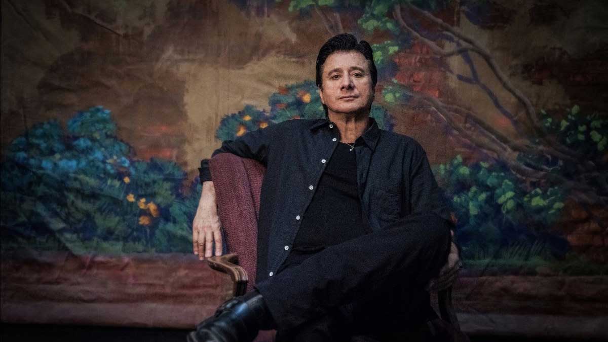 “Music really saved my life. It was the one place I could go where there was sanity and beauty”: Steve Perry on being inspired, and being an inspiration