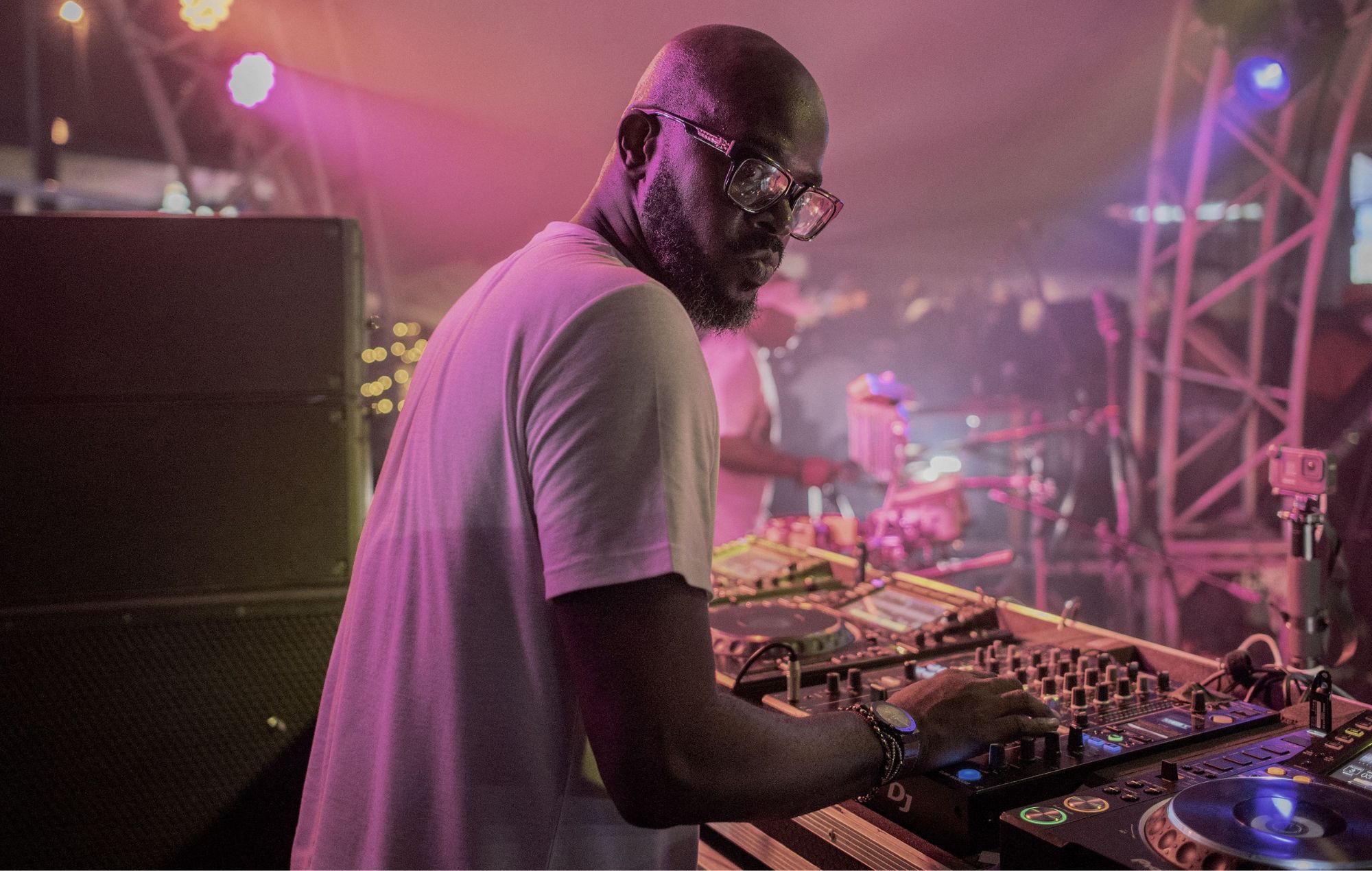 Black Coffee injured in “severe travel accident”