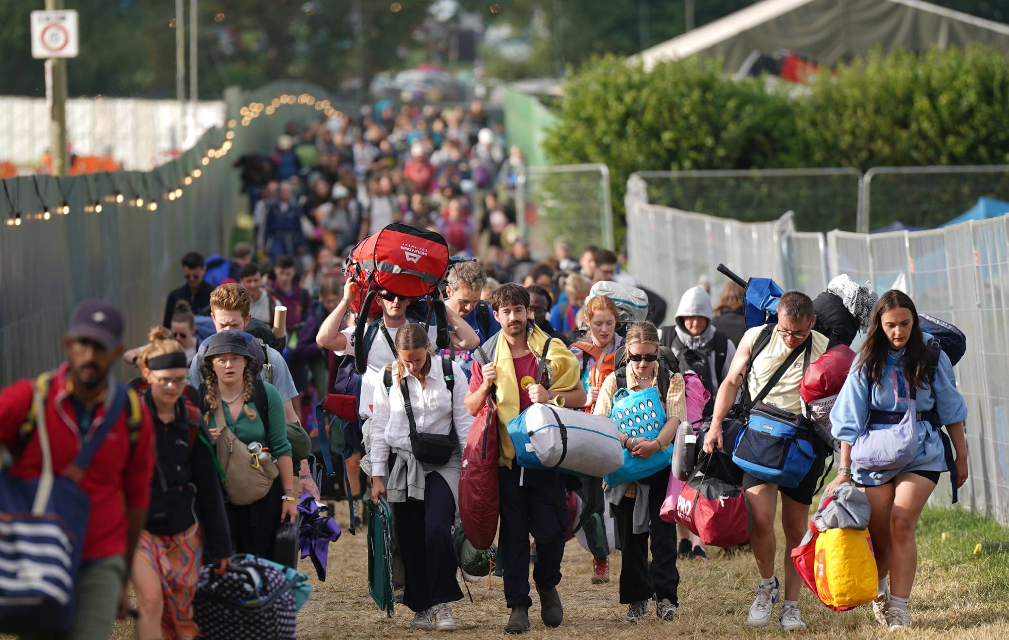 Glastonbury issue warning against “bogus” ticket sellers ahead of upcoming 2024 re-sale