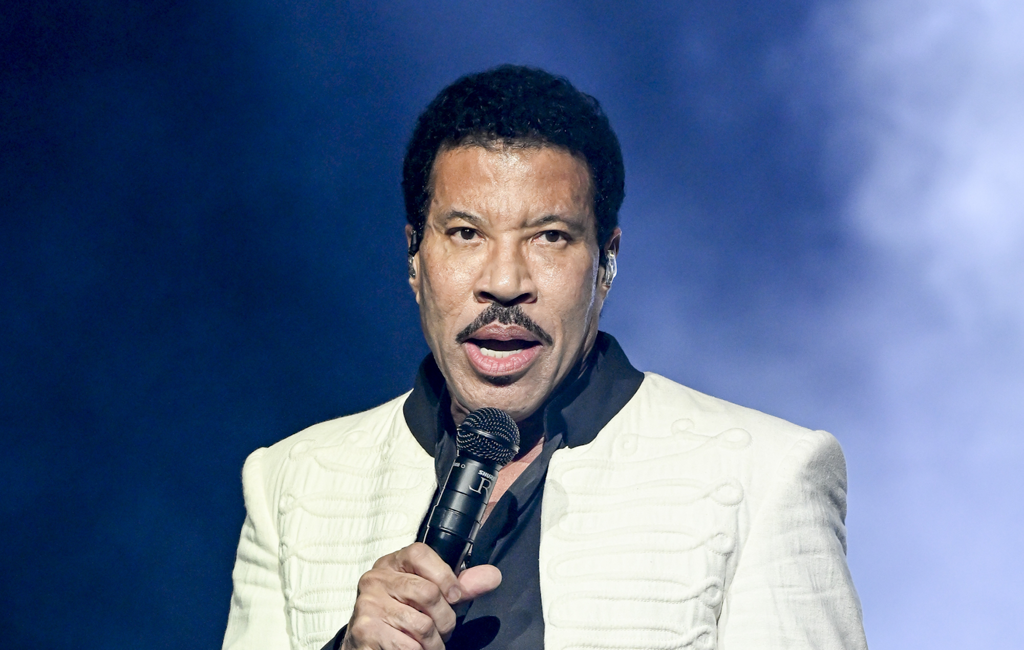 Lionel Richie announces 2024 US tour with Earth, Wind & Fire