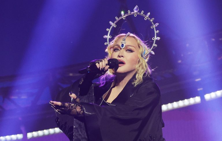 Fans sue Madonna over delayed concert times because they had to “get up early to go to work”