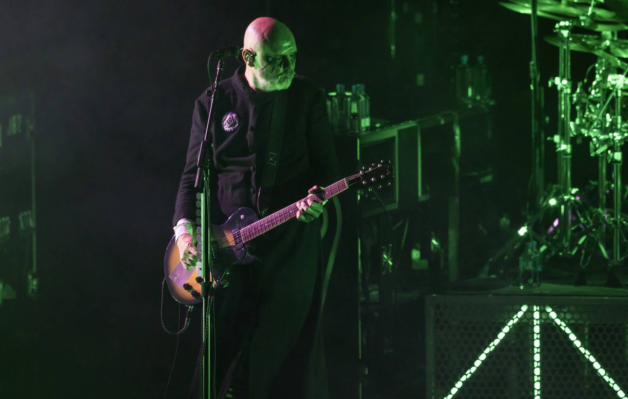 The Smashing Pumpkins say they received 10,000 applications for open guitarist position