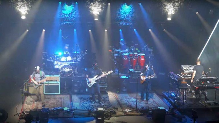 Watch Mike Portnoy join Umphrey’s McGee onstage in Chicago for covers of Spinal Tap’s Big Bottom and Rush’s YYZ