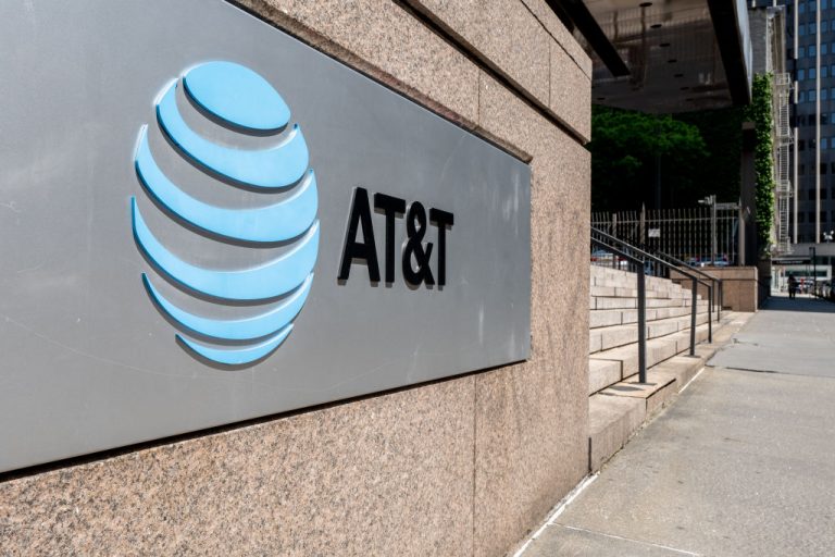 AT&T Experiencing Nationwide Service Outage, X Has Questions #outage