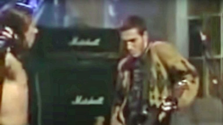 “We were on live TV in front of millions of people. And it was torture”: What happened when John Frusciante sabotaged the Red Hot Chili Peppers on Saturday Night Live