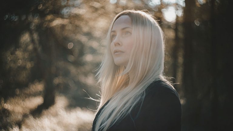 Introducing new Nordic folk artist Kati Rán