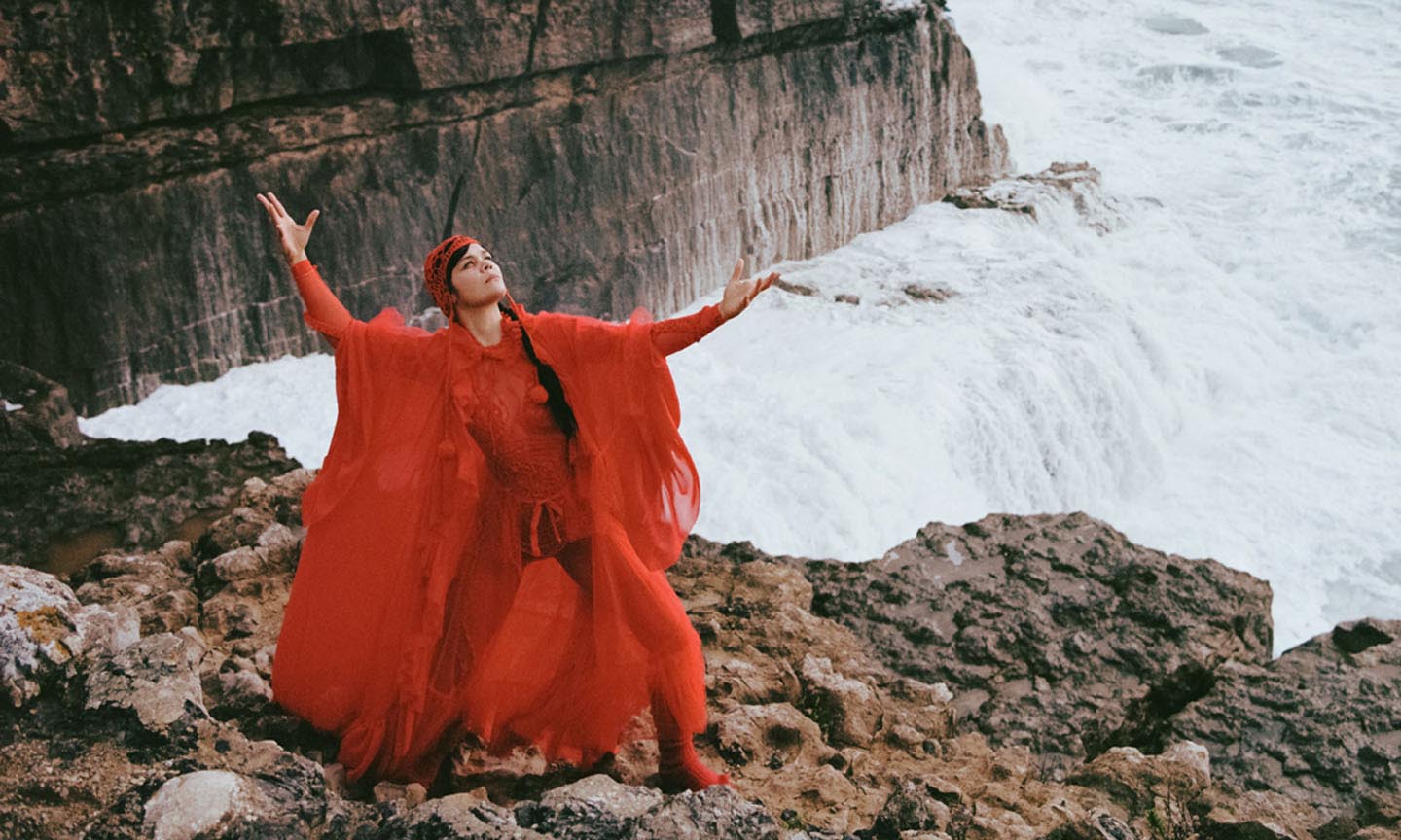 Bat For Lashes Signs With Mercury KX, Announces Album ‘The Dream Of Delphi’