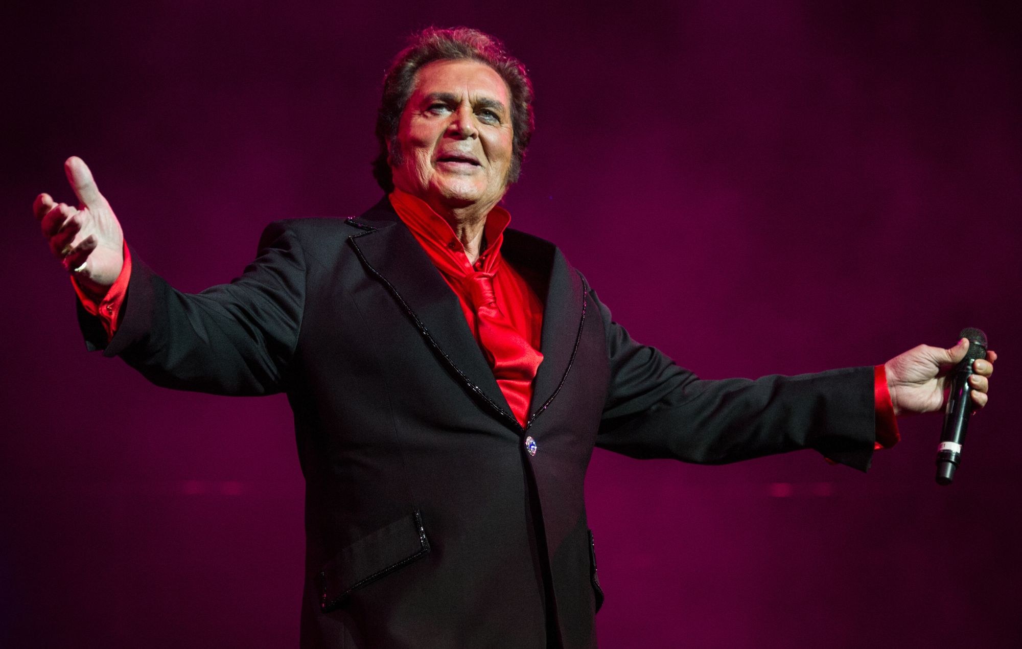 Engelbert Humperdinck eyes becoming Glastonbury’s oldest ever performer at 87