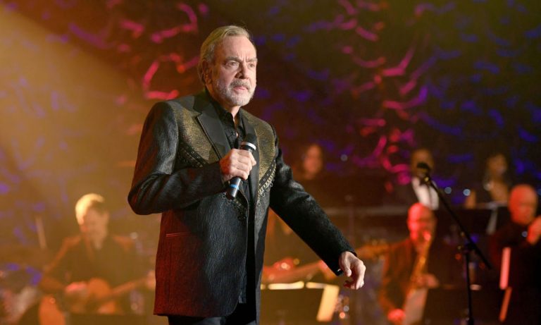 Neil Diamond Musical ‘A Beautiful Noise’ To Embark On North American Tour